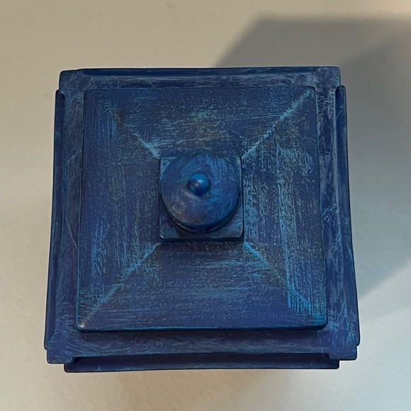 Doctor Who Pandorica Opens Tardis Limited Edition 4.5” Titan Figure - Picture 5 of 8